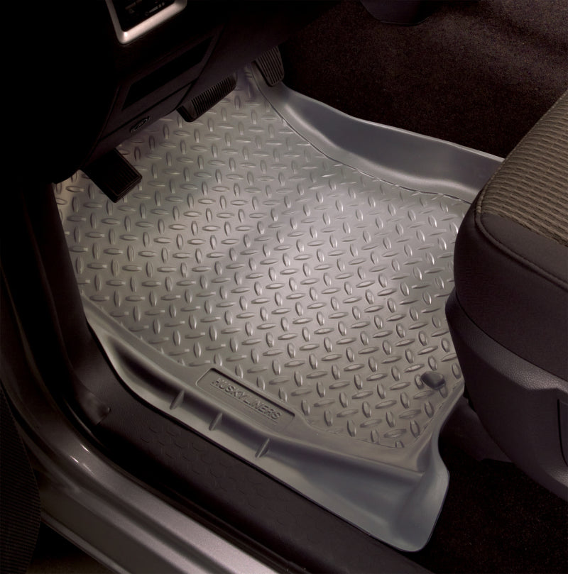 Husky Liners 95-02 Chevy Blazer/GMC Jimmy/94-04 Chevy S-Series Classic Style Gray Floor Liners