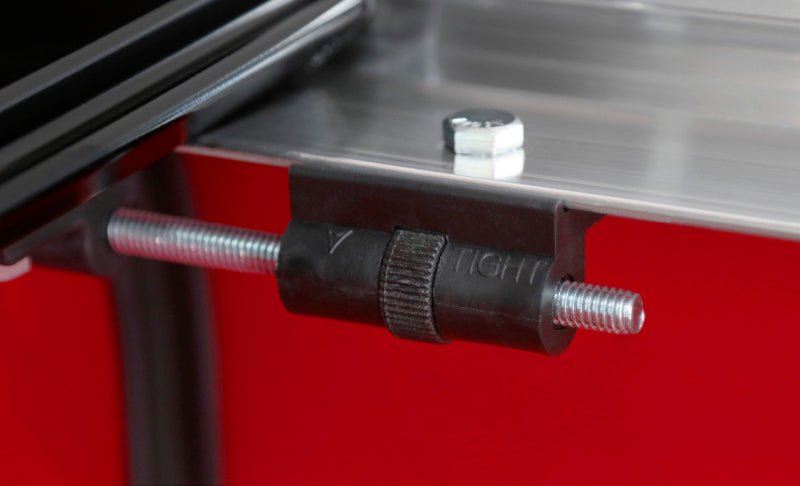 Access Tonnosport 99-06 Chevy/GMC Full Size 6ft 6in Stepside Bed (Bolt On) Roll-Up Cover - Crew Original