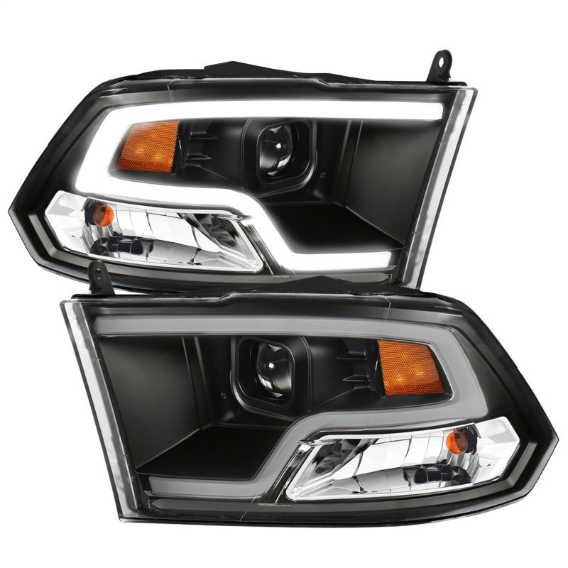 ANZO 09-18 Dodge Ram 1500 Plank Style Projector Headlights Black w/ Halo - Crew Original