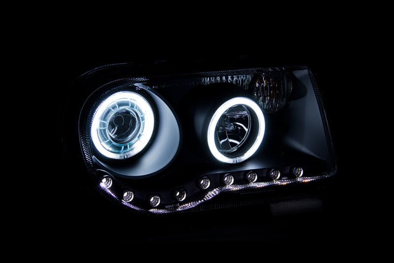 ANZO 2005-2010 Chrysler 300C Projector Headlights w/ Halo Black (CCFL) G2 - Crew Original