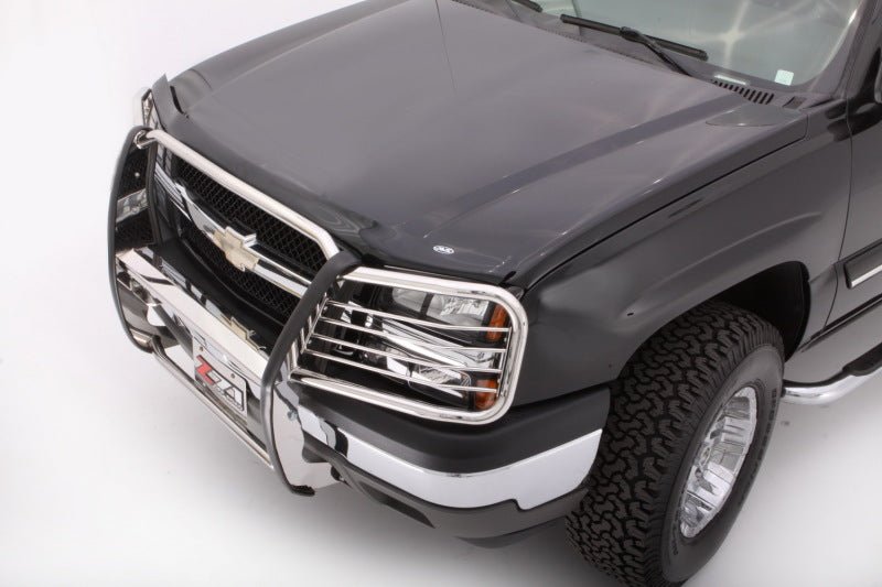 AVS 03-06 Chevy Avalanche (w/o Body Hardware) Bugflector Medium Profile Hood Shield - Smoke - Crew Original