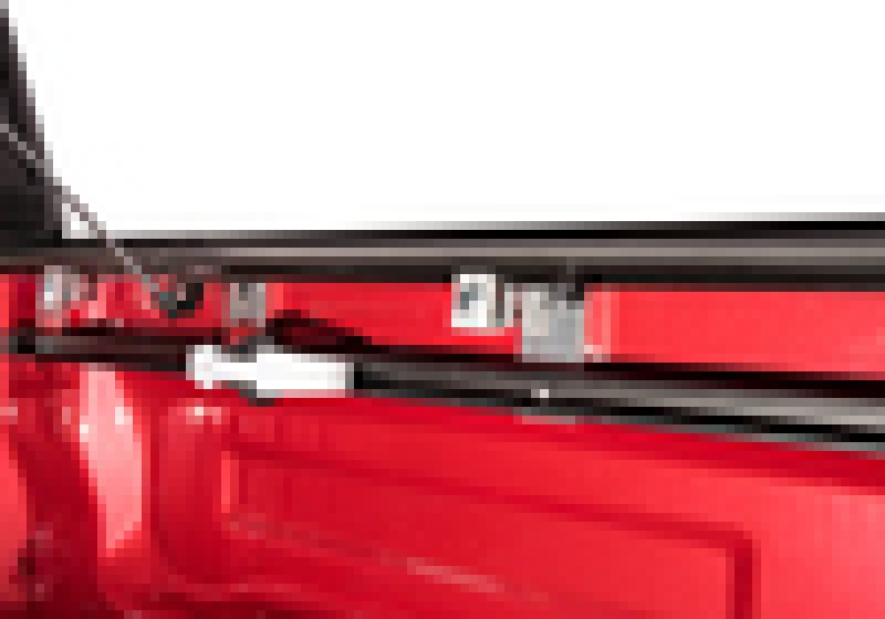 BAK 00-04 Toyota Tacoma 5ft Bed BAKFlip G2 - Crew Original