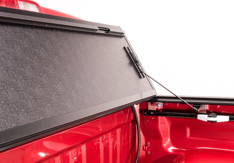 BAK 00-06 Toyota Tundra Double Cab 6ft 2in Bed BAKFlip G2 - Crew Original