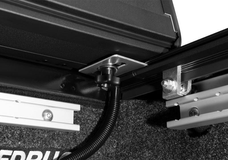 BAK 05-20 Nissan Frontier 5ft Bed BAKFlip MX4 Matte Finish - Crew Original