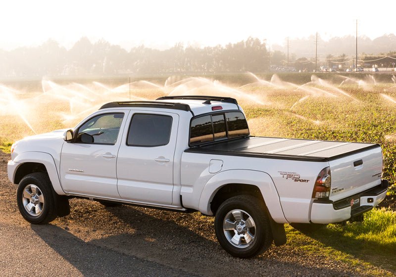 BAK 2022 Nissan Frontier 5ft Bed BAKFlip G2 - Crew Original