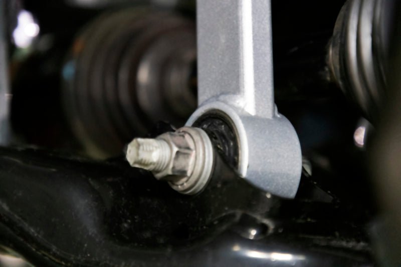 Belltech Trail Performance Lifting Strut 16-20 Toyota Tacoma 4WD 4-6IN - Front - Crew Original