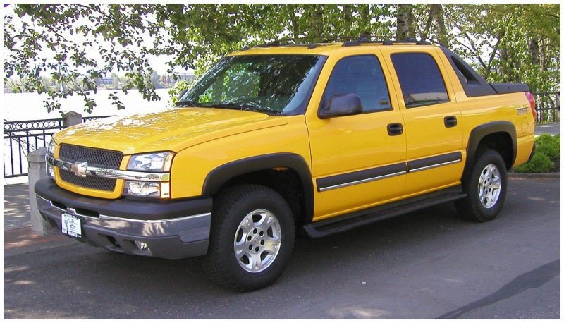 Bushwacker 03-06 Chevy Avalanche 1500 OE Style Flares 4pc w/out Body Hardware - Black - Crew Original