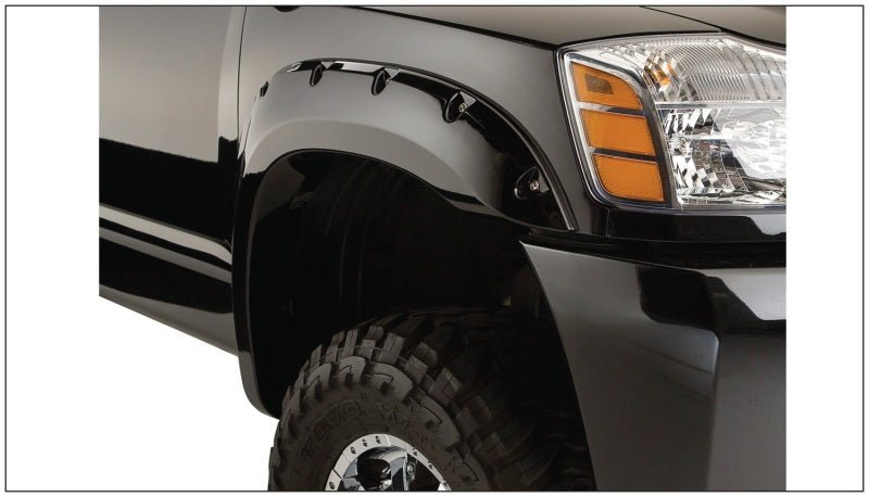 Bushwacker 04-15 Nissan Titan Pocket Style Flares 4pc 67.1/78.9/84/96in - Black - Crew Original