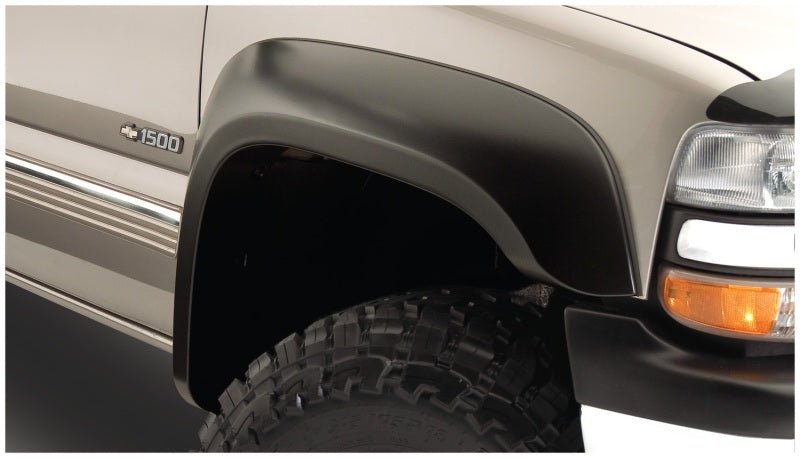 Bushwacker 07-07 Chevy Silverado 1500 Classic Fleetside Extend-A-Fender Style Flares 4pc - Black - Crew Original