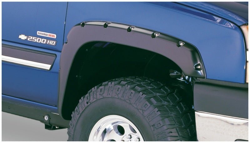 Bushwacker 07-07 Chevy Silverado 1500 Classic Fleetside Pocket Style Flares 4pc - Black - Crew Original