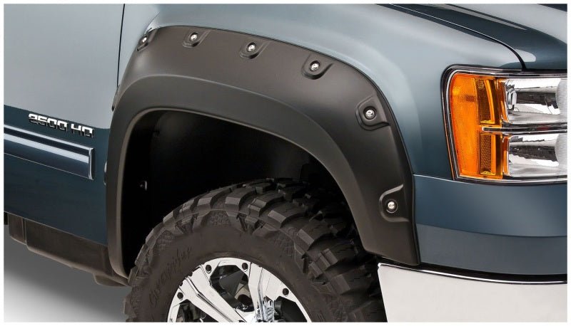 Bushwacker 07-10 GMC Sierra 3500 Fleetside Boss Pocket Style Flares 4pc Excludes Dually - Black - Crew Original