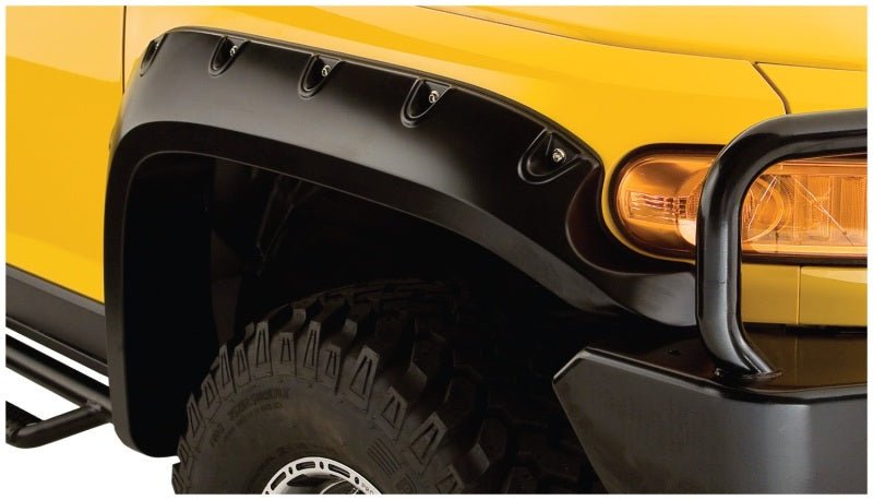 Bushwacker 07-14 Toyota FJ Cruiser Pocket Style Flares 4pc - Black - Crew Original