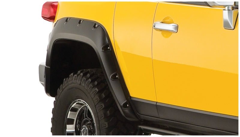 Bushwacker 07-14 Toyota FJ Cruiser Pocket Style Flares 4pc - Black - Crew Original