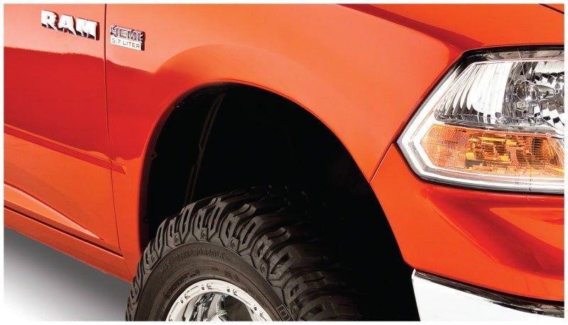 Bushwacker 09-18 Dodge Ram 1500 Fleetside Pocket Style Flares 4pc 67.4/76.3/96.3in Bed - Black - Crew Original