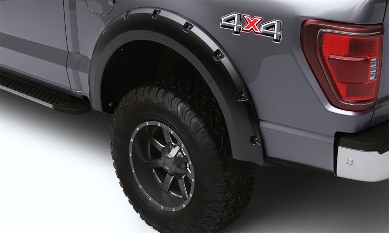 Bushwacker 11-16 Ford F-250 / F-350 Super Duty (Excl. Dually) Forge Style Flares 4pc - Black - Crew Original