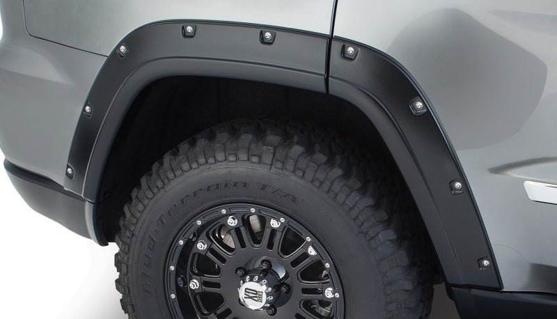 Bushwacker 11-18 Jeep Grand Cherokee Pocket Style Flares 2pc Does Not Fit SRT8 - Black - Crew Original
