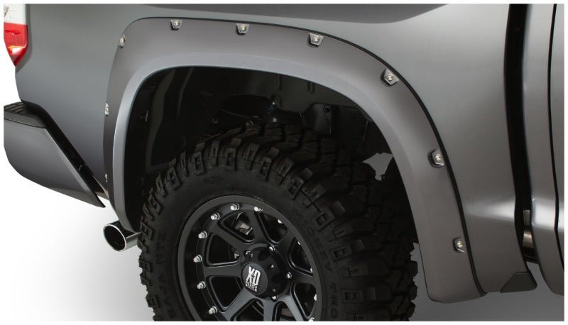 Bushwacker 14-18 Toyota Tundra Fleetside Pocket Style Flares 2pc 66.7/78.7/97.6in Bed - Black - Crew Original