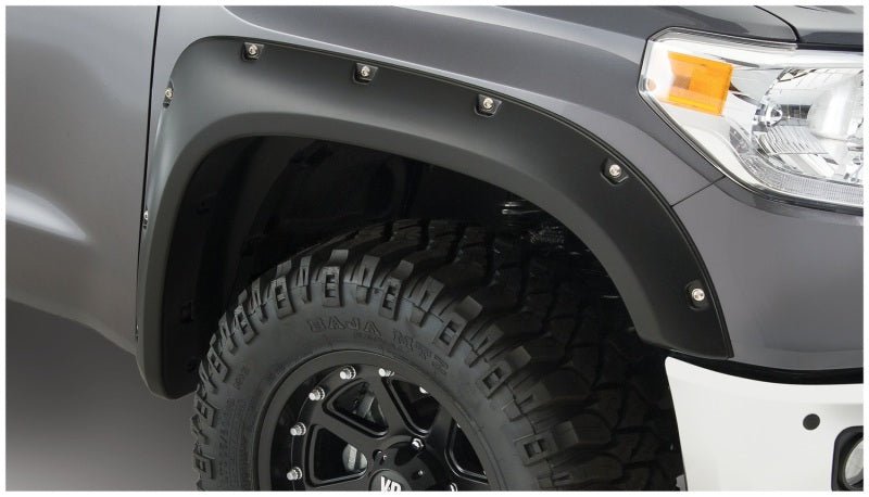 Bushwacker 14-18 Toyota Tundra Fleetside Pocket Style Flares 4pc 66.7/78.7/97.6in Bed - Black - Crew Original