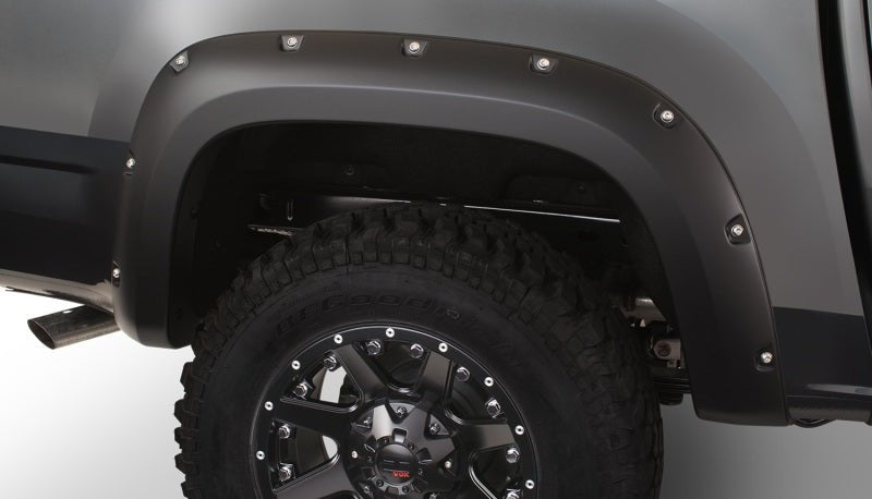 Bushwacker 15-18 Chevy ado Fleetside Pocket Style Flares 4pc 61.7in Bed - Black - Crew Original