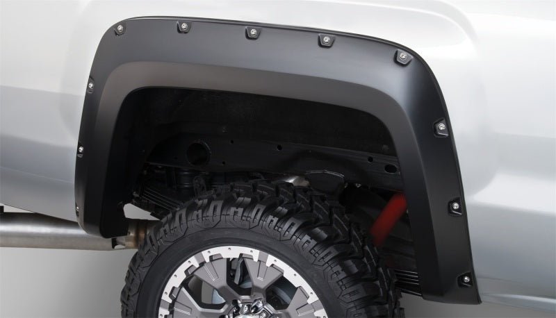 Bushwacker 15-18 GMC Sierra 2500 HD Pocket Style Flares 4pc 78.8/97.6in Bed - Black - Crew Original