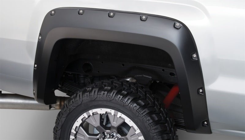 Bushwacker 15-18 GMC Sierra 2500 HD Pocket Style Flares 4pc 78.8/97.6in Bed - Black - Crew Original