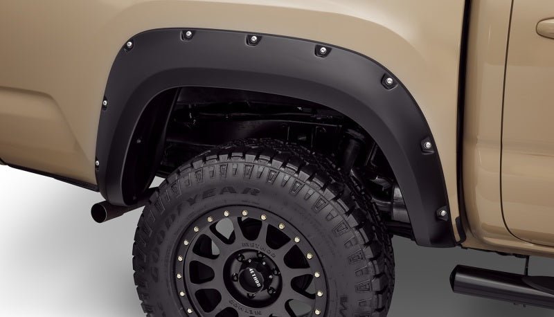 Bushwacker 16-18 Toyota Tacoma Pocket Style Flares 4pc 60.5/73.7in Bed - Black - Crew Original