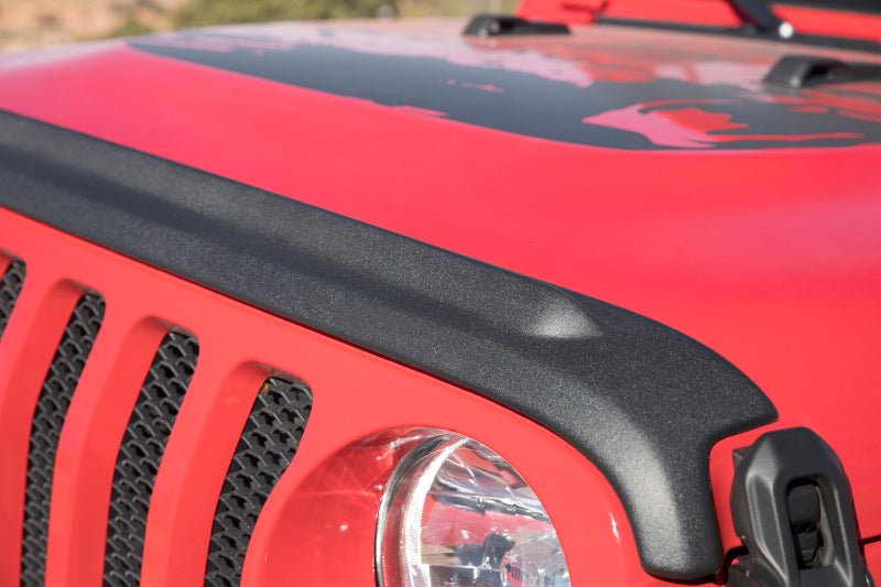 Bushwacker 18-19 Jeep Wrangler Rubicon/Sport//Unlimited/Sport S Hood Stone Guard- Black - Crew Original