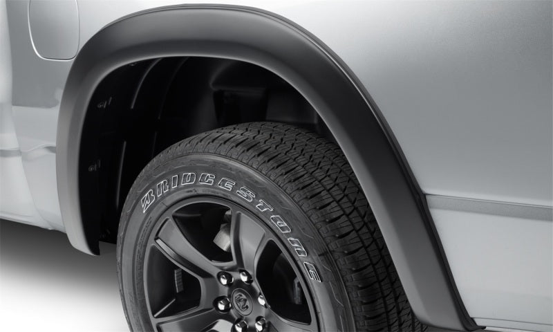 Bushwacker 19-22 Ram 1500 (Excl. Rebel/TRX) 76.3 & 67.4in Bed OE Style Flares 2pc Rear - Smooth Blk - Crew Original