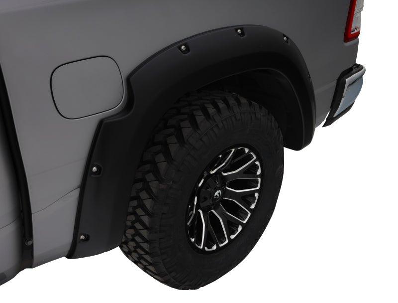 Bushwacker 19-22 Ram 1500 (Excl. Rebel/TRX) 76.3 & 67.4in Bed Pocket Style Flares 4pc Set - Black - Crew Original