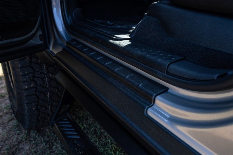 Bushwacker 2021 Ford Bronco 4-Door Armor Rocker Panel - Black - Crew Original