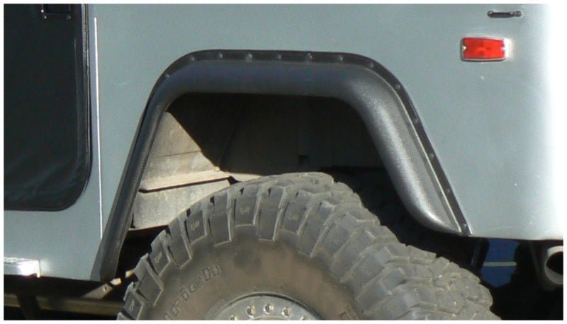 Bushwacker 65-84 Toyota Land Cruiser Cutout Style Flares 2pc - Black - Crew Original