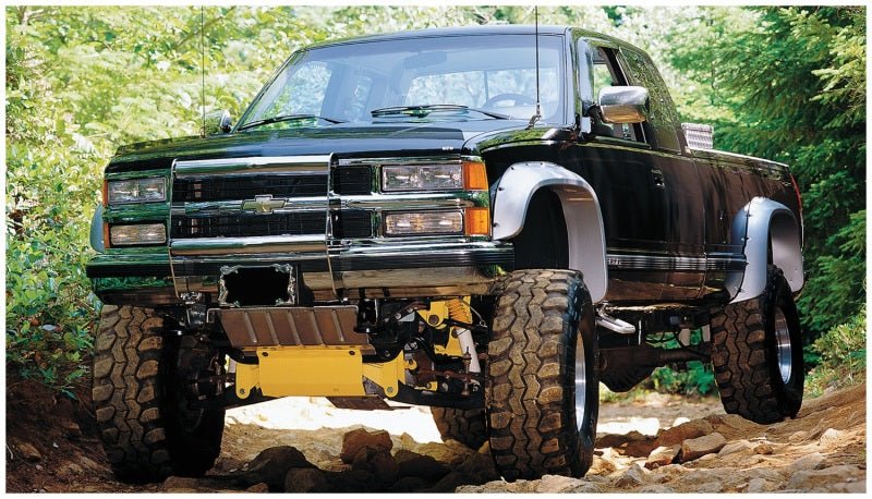 Bushwacker 88-99 Chevy C1500 Cutout Style Flares 2pc - Black - Crew Original