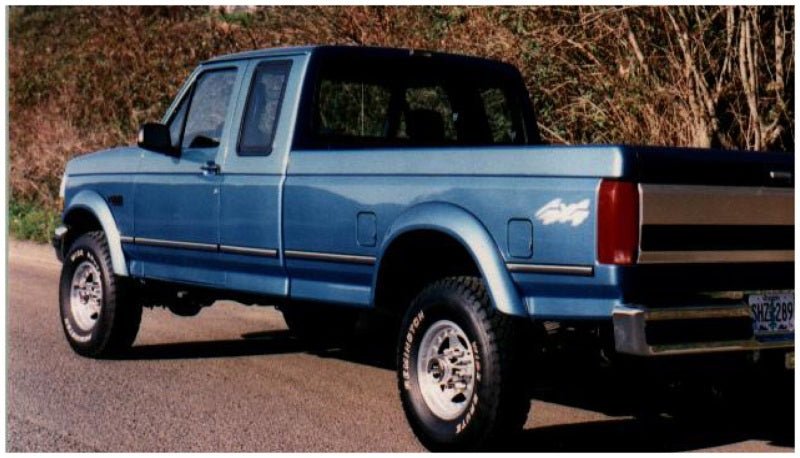 Bushwacker 92-96 Ford Bronco Extend-A-Fender Style Flares 2pc - Black - Crew Original