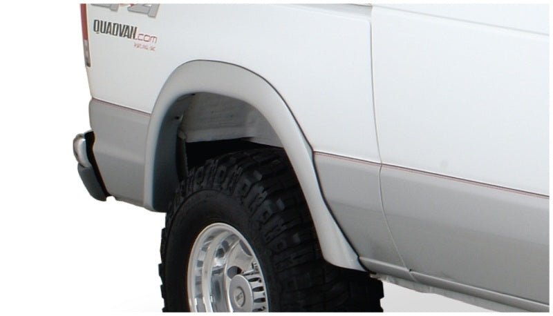 Bushwacker 94-14 Ford E-250 Super Duty Extend-A-Fender Style Flares 2pc - Black - Crew Original