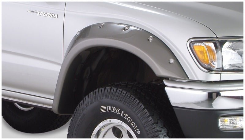 Bushwacker 95-04 Toyota Tacoma Fleetside Cutout Style Flares 4pc 74.5in Bed w/ 4WD Only - Black - Crew Original