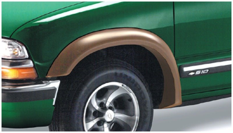 Bushwacker 95-05 Chevy Blazer Extend-A-Fender Style Flares 4pc Excludes ZR2 Flare Package - Black - Crew Original