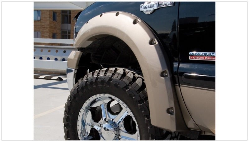 Bushwacker 99-07 Ford F-250 Super Duty Styleside Pocket Style Flares 4pc 81.0/96.0in Bed - Black - Crew Original