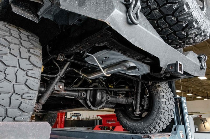 Corsa 12-18 Jeep Wrangler JKU 3.6L Sport 2.75in Cat-Back Exhaust w/ Turn Down Tip - Crew Original