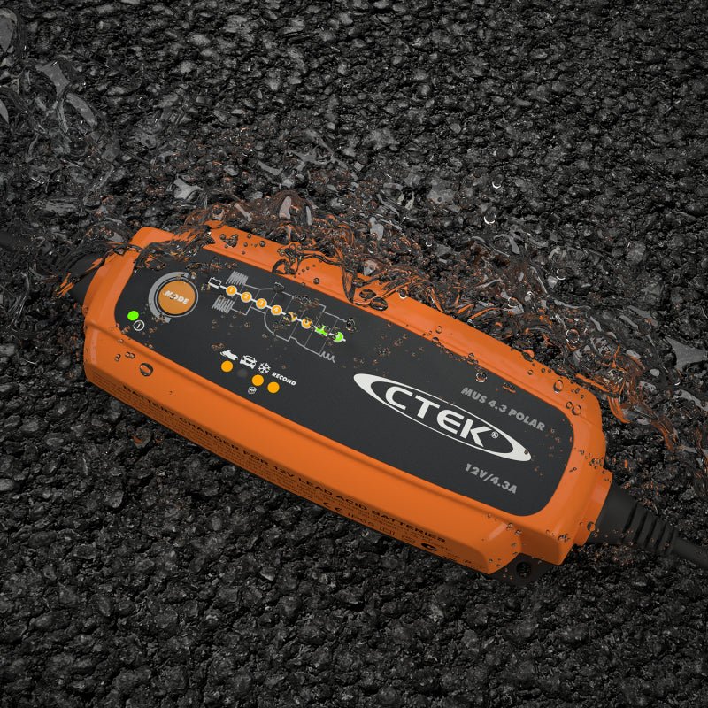 CTEK Battery Charger - MUS 4.3 Polar - 12V - Crew Original