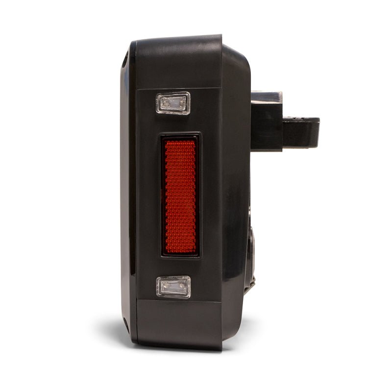 DV8 Offroad 07-18 Jeep Wrangler JK Octagon LED Tail Light - Crew Original