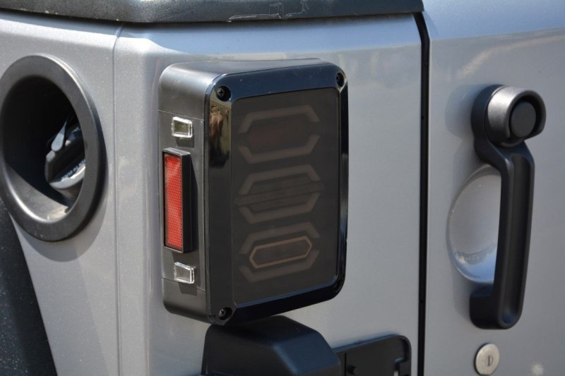 DV8 Offroad 07-18 Jeep Wrangler JK Octagon LED Tail Light - Crew Original