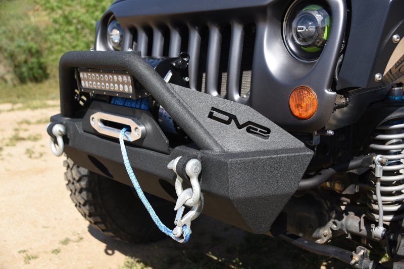 DV8 Offroad 07-18 Jeep Wrangler JK/JL FS-15 Steel Stubby Front Bumper w/ Fog Lights - Crew Original