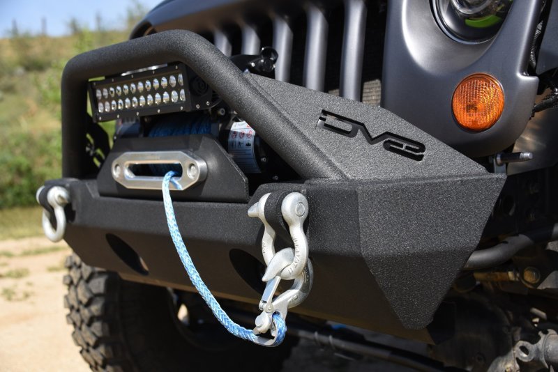 DV8 Offroad 07-18 Jeep Wrangler JK/JL FS-15 Steel Stubby Front Bumper w/ Fog Lights - Crew Original