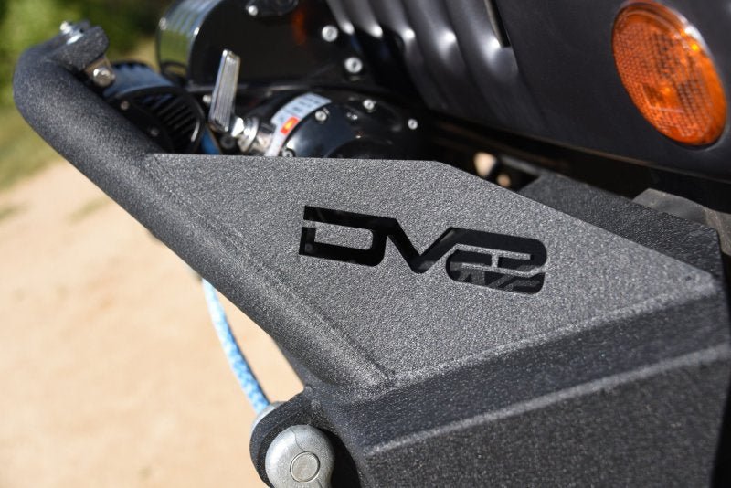 DV8 Offroad 07-18 Jeep Wrangler JK/JL FS-15 Steel Stubby Front Bumper w/ Fog Lights - Crew Original