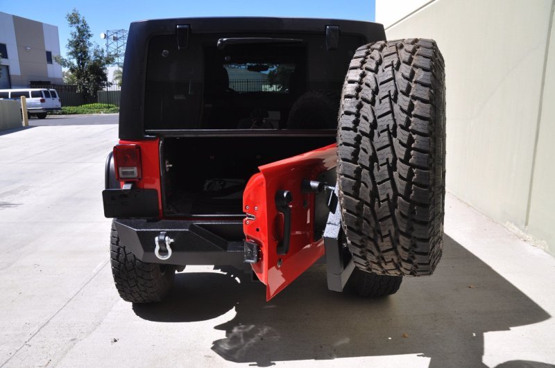 DV8 Offroad 07-18 Jeep Wrangler RS-2 Single Action Rear Bumper & Tire Carrier w/ Bearing - Crew Original