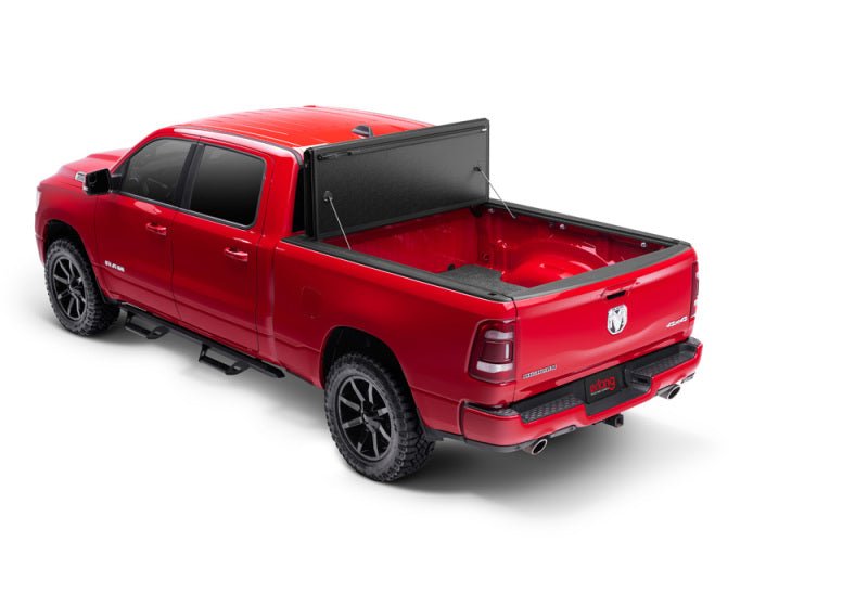 Extang 19-20 Dodge Rambox (5 ft 7 in) - works with multifunction (split) tailgate Xceed - Crew Original