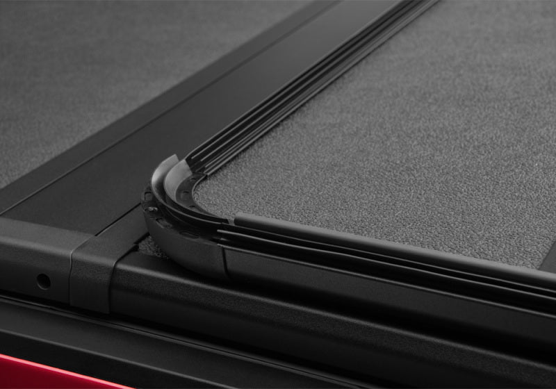 Extang 2019 Chevy/GMC Silverado/Sierra 1500 (New Body Style - 5ft 8in) Solid Fold 2.0 - Crew Original