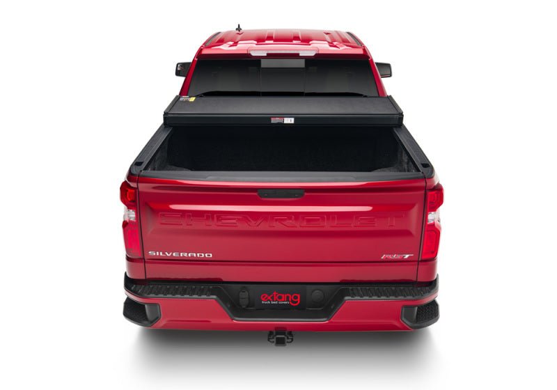 Extang 2019 Chevy/GMC Silverado/Sierra 1500 (New Body Style - 5ft 8in) Solid Fold 2.0 - Crew Original