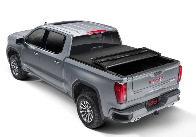 Extang 2019 Chevy/GMC Silverado/Sierra 1500 (New Body Style - 5ft 8in) Trifecta Signature 2.0 - Crew Original