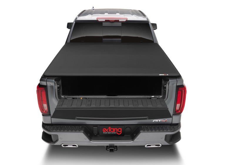 Extang 2019 Chevy/GMC Silverado/Sierra 1500 (New Body Style - 5ft 8in) Trifecta Signature 2.0 - Crew Original